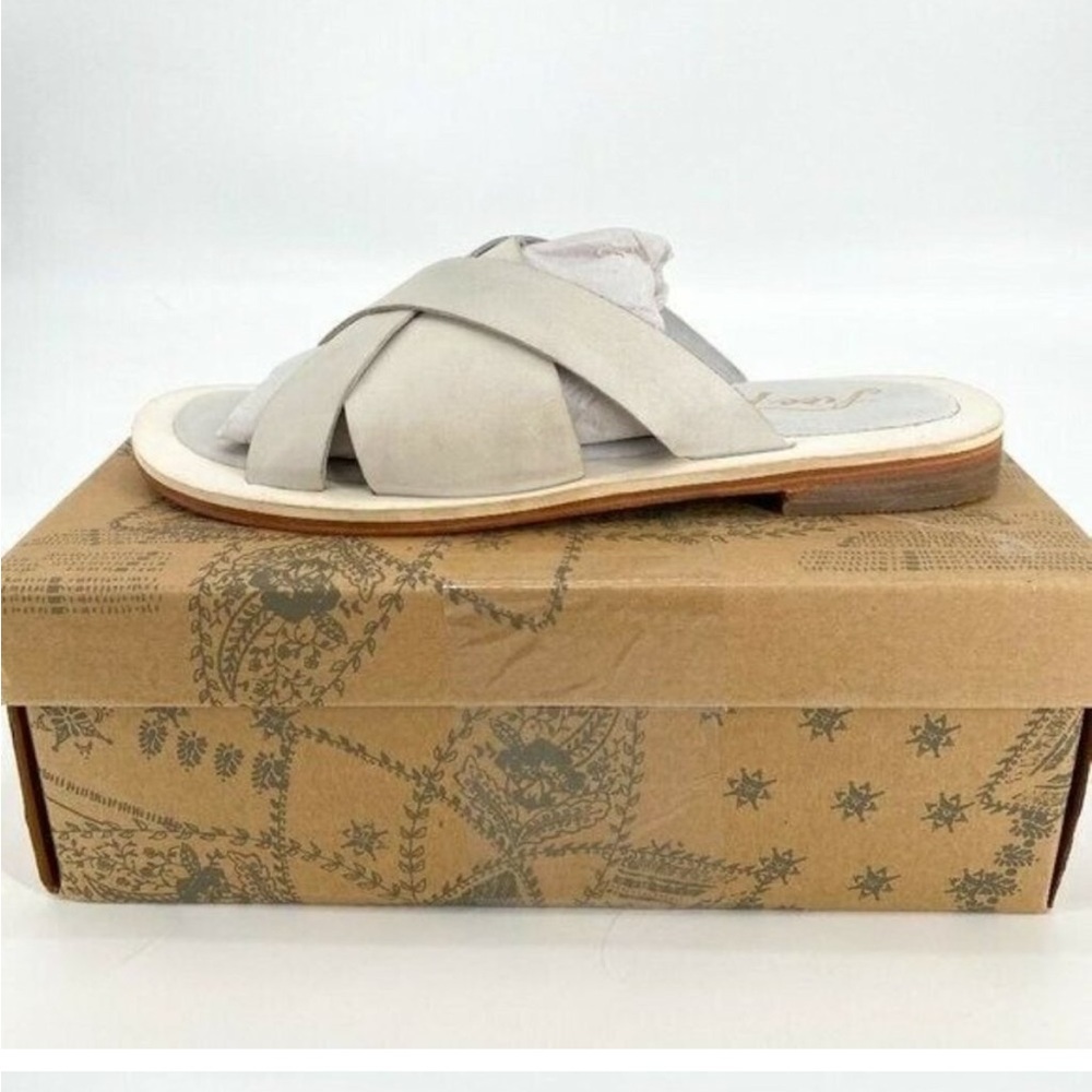 Free People Del Mar Strappy White Slide Leather Beach Cushioned 9 Sandal NIB